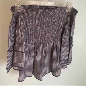 American Eagle off the shoulder Top